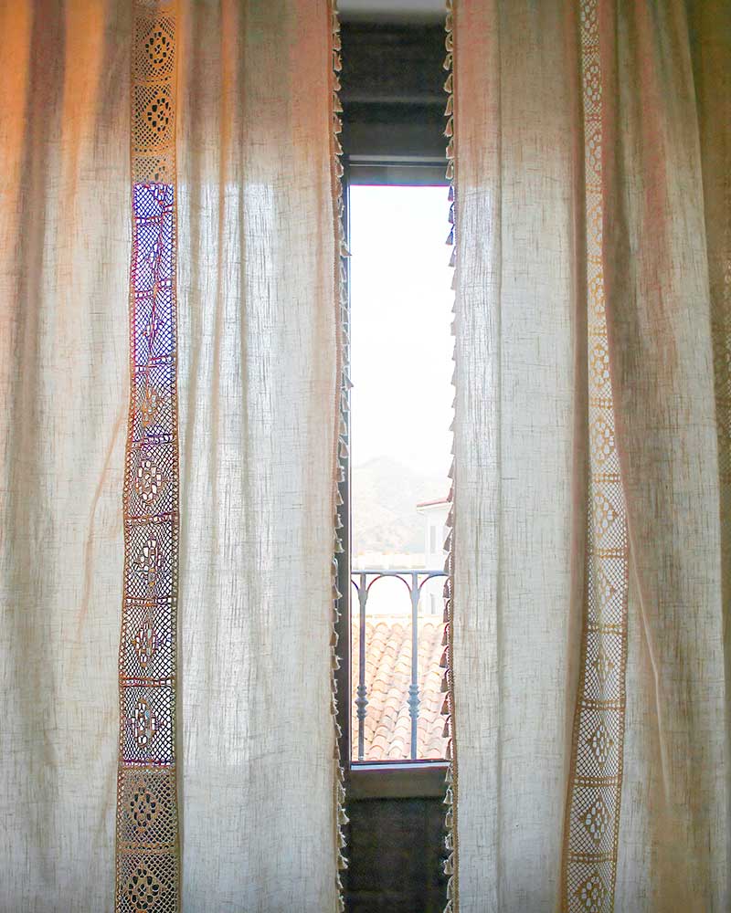 The Castle View - CASABELLA