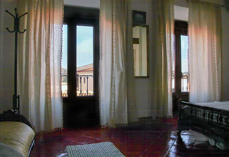 The Castle View - CASABELLA