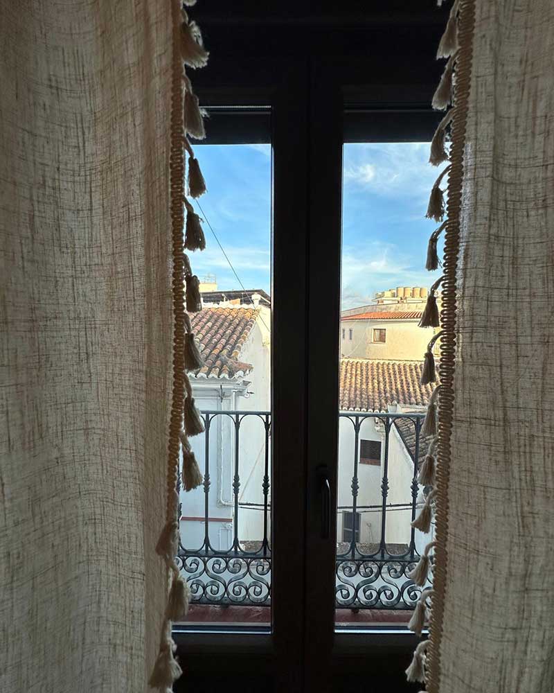 The Castle View - CASABELLA