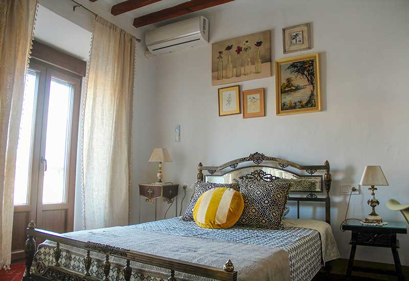 The Castle View - CASABELLA