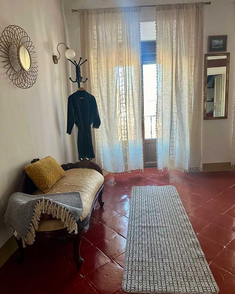 The Castle View - CASABELLA