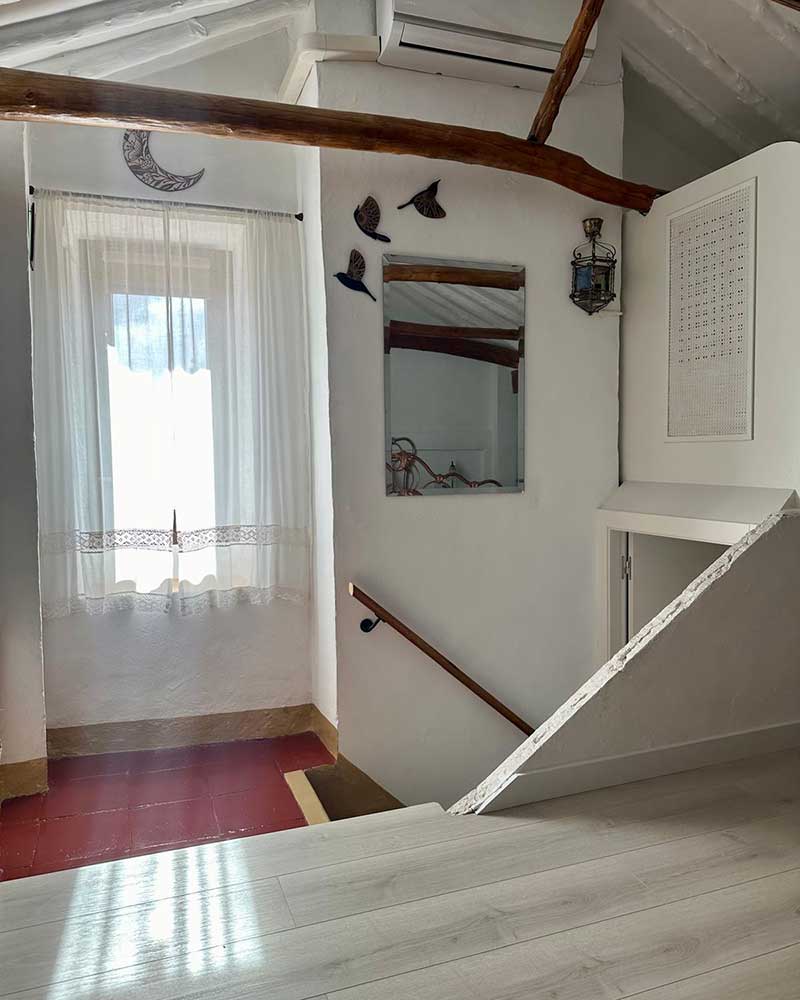 The Attic Room - CASABELLA