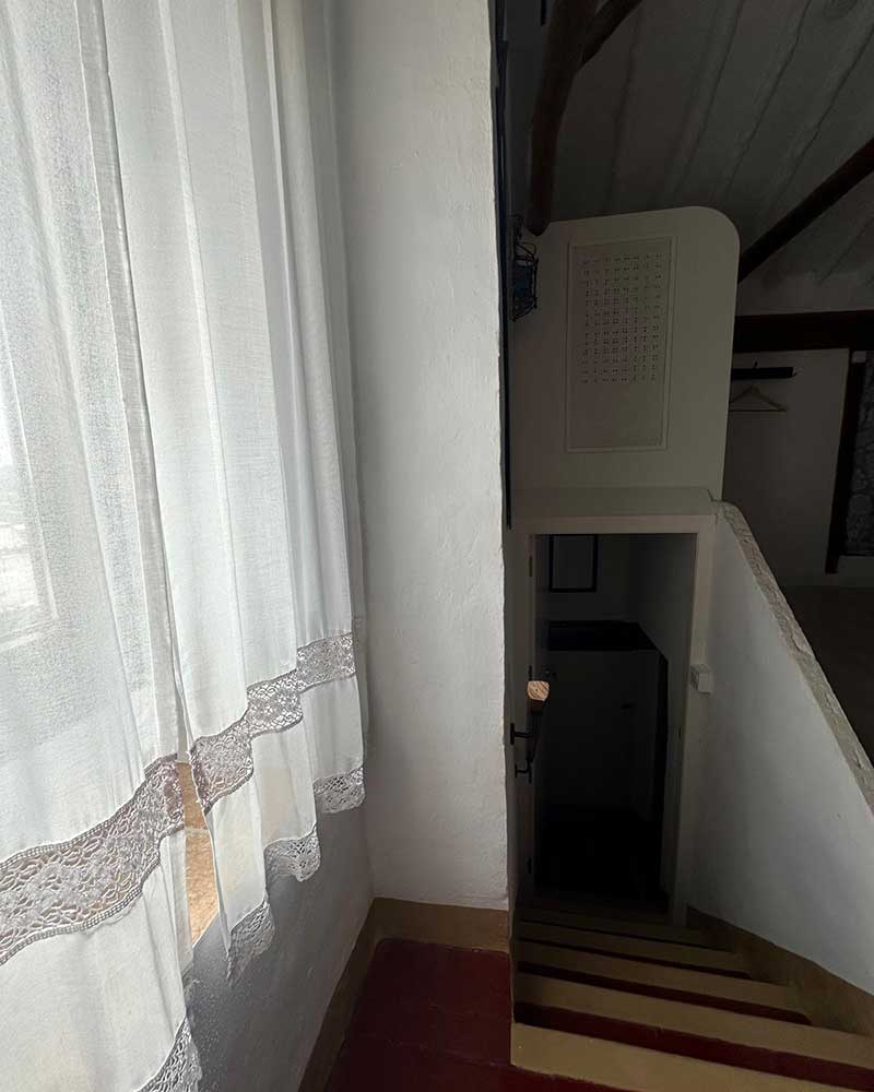 The Attic Room - CASABELLA