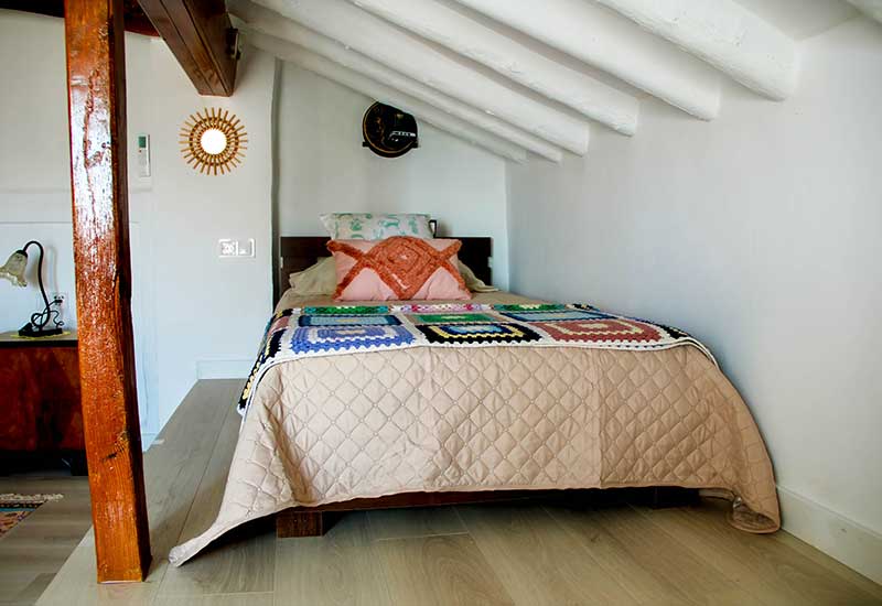 The Attic Room - CASABELLA