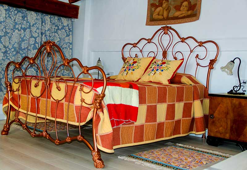 The Attic Room - CASABELLA