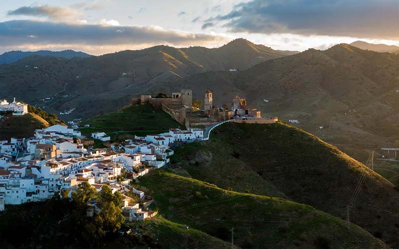 Village of Álora
White village of Álora overlooking the Guadalhorce Valley in Málaga Spain